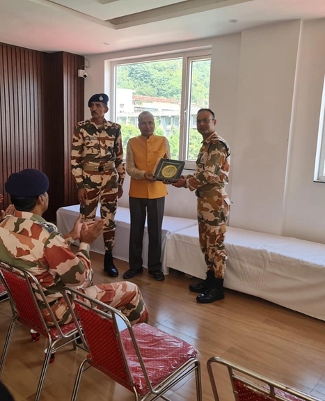 Vaidyaratnam Dr. Rakesh Agarwal &mdash; photograph 6